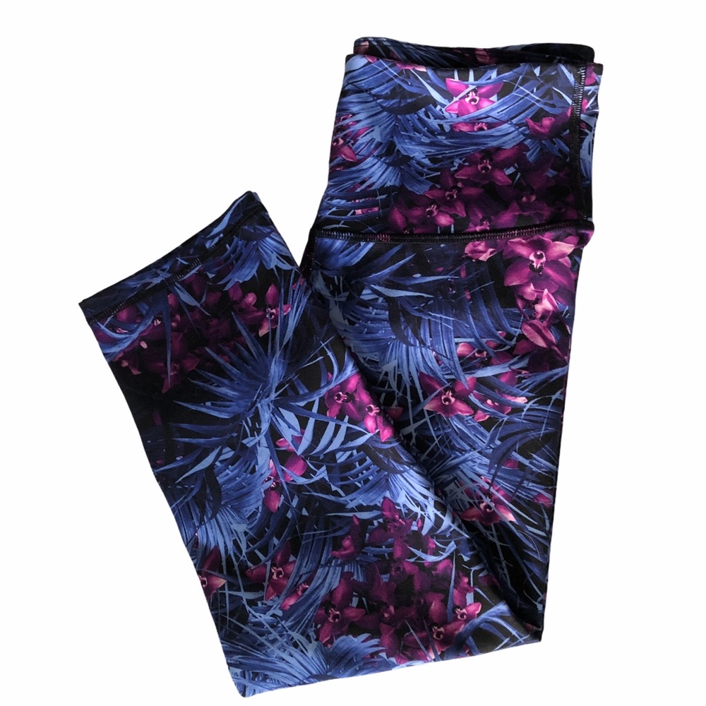 Old Navy Active women’s capris leggings size Med.